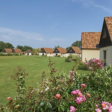 Le Lac Bleu Hotel Lacapelle-Marival Kültér fotó