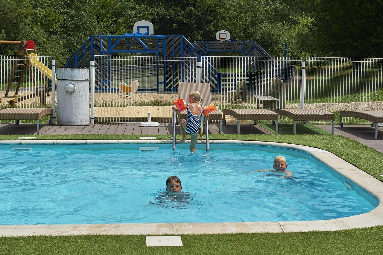 Le Lac Bleu Hotel Lacapelle-Marival Kültér fotó